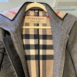 Burberry wool toggle coat Women’s US Size 10 NWT (unattached)